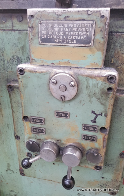 Bruska na odvalovací frézy 3662 (Bruska na odvalovaci frezy- Stanko3662 (6).jpg)